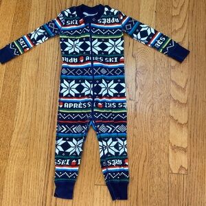 Hanna Andersson Blue and Red Après Ski Kids Footie